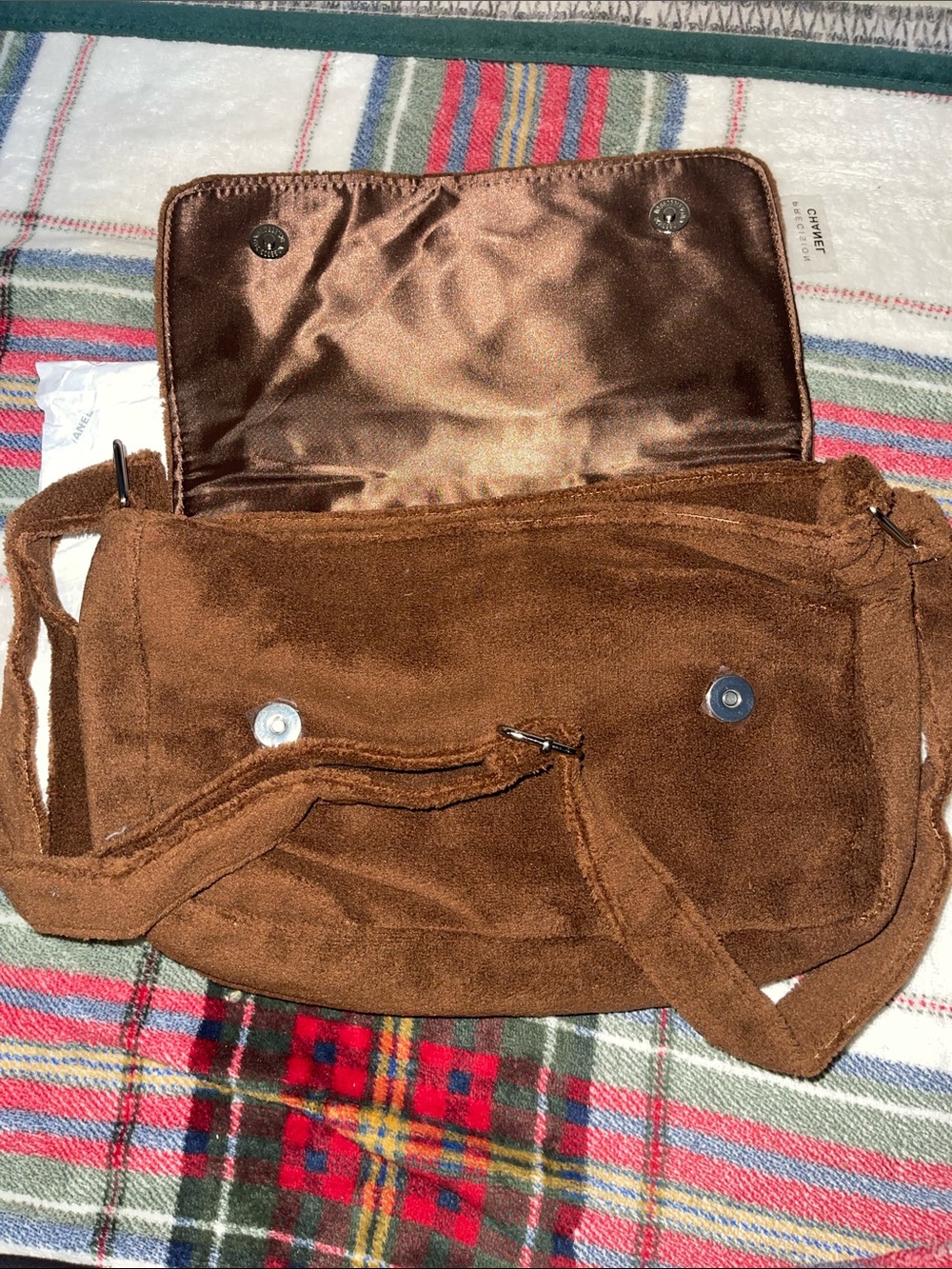 CHANEL Brown Suede Clutch with White Interlocking Logo - Picture 3 of 4